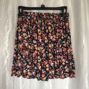 NWOT Abercrombie Floral Print Short Skirt